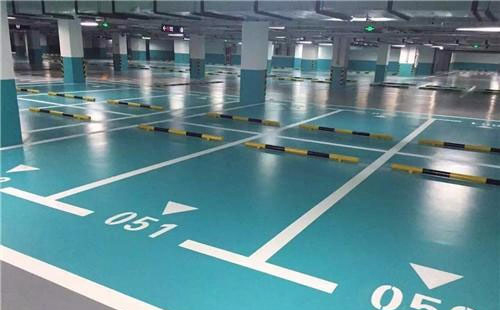 海西海西环氧地坪中涂：构筑坚固地面的关键环节